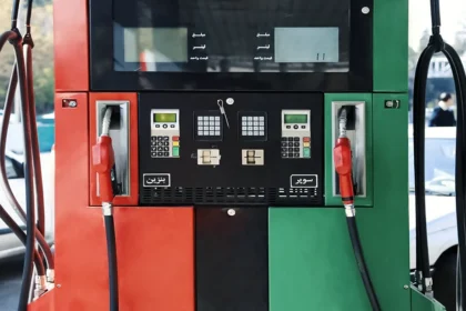 مقایسه بنزین سوپر و معمولی در جایگاه سوخت